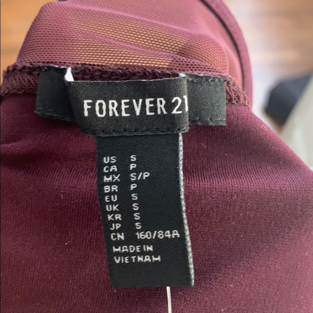 Forever 21 Maroon Long Sleeve Crop Top - Picture 4 of 4